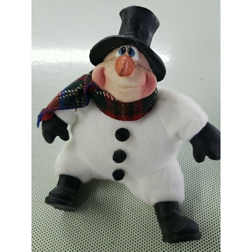 Kringle soft and resin face, feet and hands Snowma
